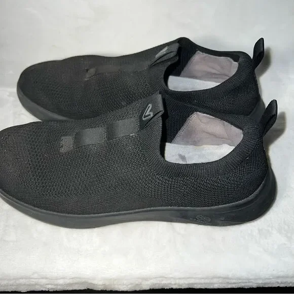 Vionic Black Slip-On Athletic Shoes - Size 9 - Picture 5 of 9